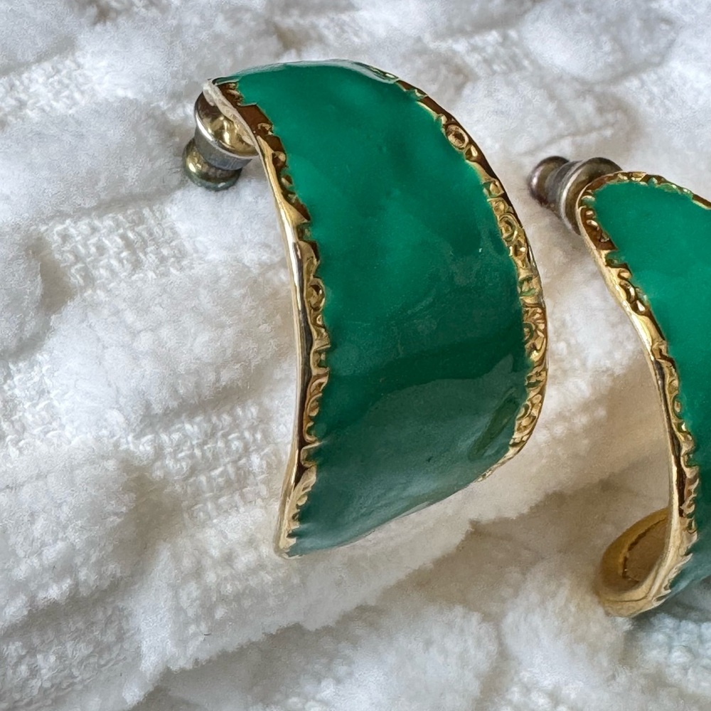 Green Enamel Earrings Gold‎ Tone Trim